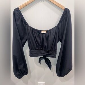 Altar’d State Black Cropped Cut Out Tie Back Long Sleeve Blouse Women’s Large